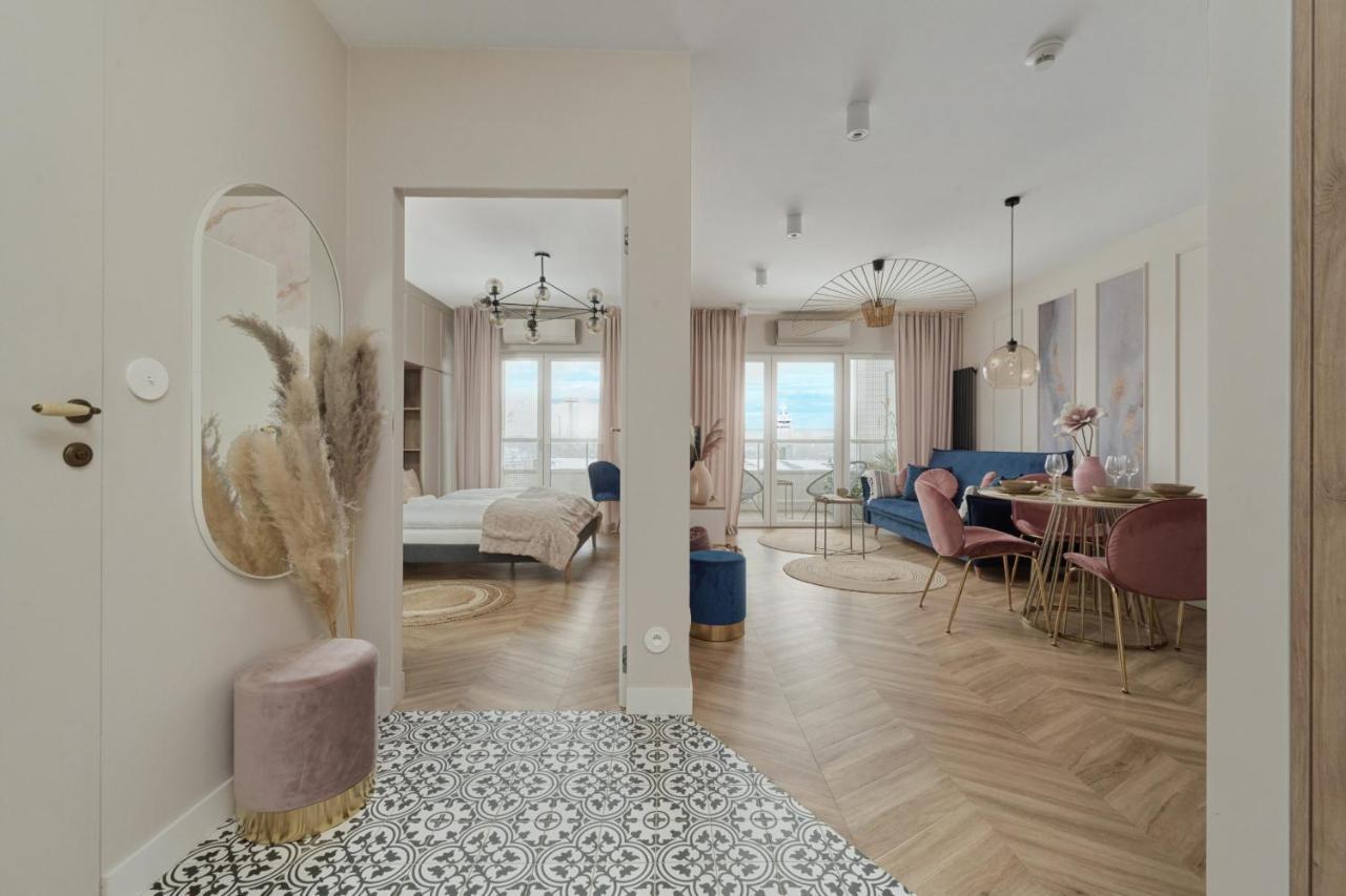 Elegant Apartment With Balcony Krakowska Wroclaw By Renters Prestige Exterior photo