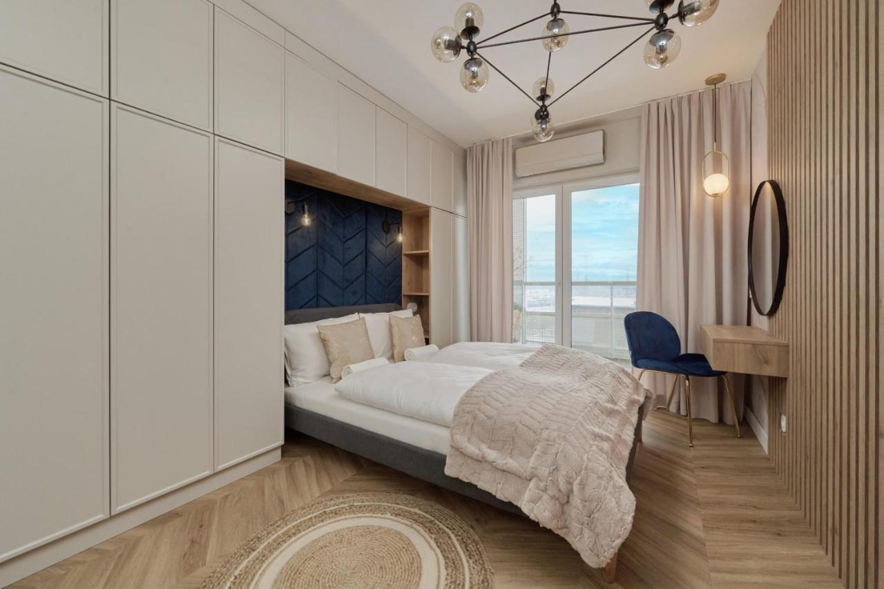 Elegant Apartment With Balcony Krakowska Wroclaw By Renters Prestige Exterior photo